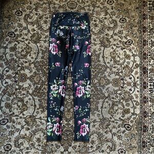 Goldsheep Black Floral Printed/Patterned Leggings - Size XS